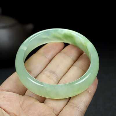 지역 특징 천연 보석 녹색 시우안 자이드 팔찌 패션 부티크 보석 여자 팔찌