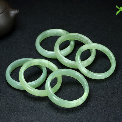 지역 특징 천연 보석 녹색 시우안 자이드 팔찌 패션 부티크 보석 여자 팔찌