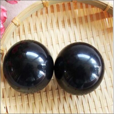 조각 50mm 자연 검은 비안 돌 손 공 마사지 부드러운 치유 크리스탈 구구 마사지 및 치유