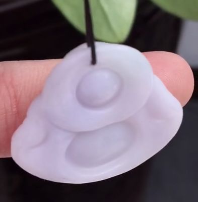 녹색 휴대용 자연 버마 보라색 조각 된 자데이트 자데이트 웃는 부처 사상자 여성 및 어린이용 자연 색상