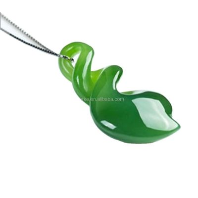 크리스탈 스톤 녹색 헤티안 네프라이트 조각 목걸이 애인의 자이드 보석 휴대 디자인 100% 남성용 자연 매력이있는 목걸이