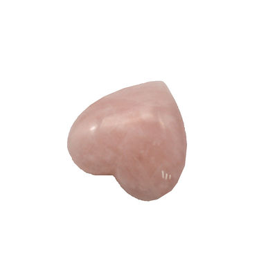 새겨진 장미 쿼츠 심장 모양 돌 기술 새겨진 0.35kg 천연 보석 심장 결혼 선물