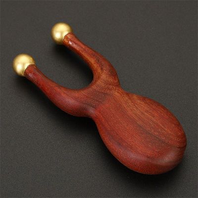 ISO9001 인증을 받은 구리 눈 마사지 도구 코 다리 산달우드 얼굴 구아 샤 마사지 Comb 95*38mm 크기