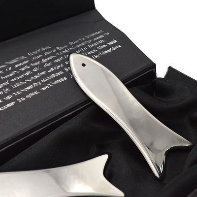 생선 모양 스테인리스 스틸 구아샤 보드 얼굴 및 신체 건강 관리에 대한 전통적인 금속 구아샤 마사지 도구