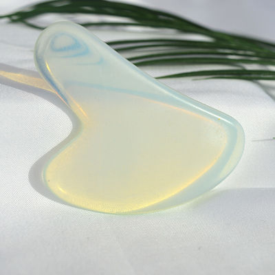 맞춤형 로고 사용 가능 2024 심장 모양 Opalite Gua Sha 마사지 도구 몸 자체 피부 관리 스파 얼굴 리프팅 아름다움