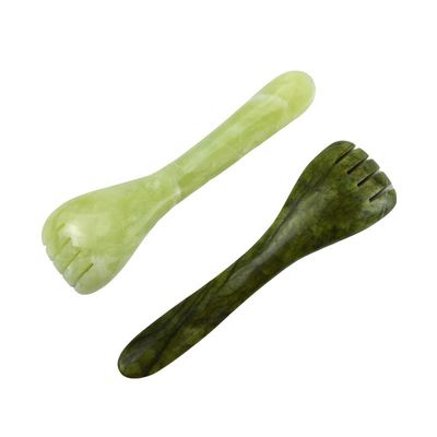 맞춤형 로고 사용 가능 맑은 녹색 Xiuyan Jade Gua Sha Spoon Shape 안구 침술 펜 침술 匙 마사저