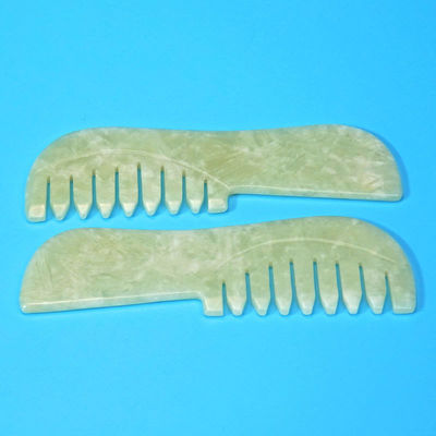 공급 녹색 스크래핑 자이드 구아샤 돌 얼굴 머리카락 마사지 구아샤 Comb 도구 Xiuyu Comb 사용자 지정 로고와 함께
