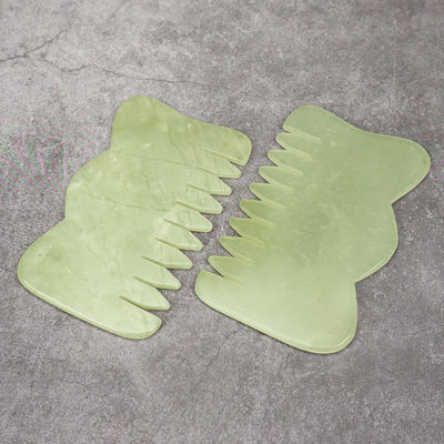 맞춤형 로고 M 모양 Jade Gua Sha 돌 머리 마사저 머리의 건강 관리 및 미용실 두피 마사지