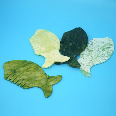 2024 생선 모양 천연 Xiuyan Jade Gua Sha 두피 마사지 빗 머리 Guasha 마사저 노란 머리 마사지 장비