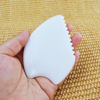 화이트 자이드 구아샤 스크래핑 마사지 보드 맞춤형 로고 가용 얼굴 스파 마사저 궁극적인 건강 관리 도구