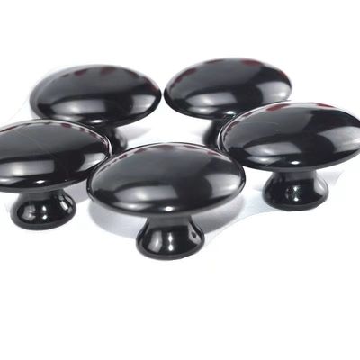 신체 마사지 도구 2024 검은 비안 돌 큰 버섯 모양 구아 샤 마사저 얼굴 마사지 및 건강 관리 55mm * 35mm