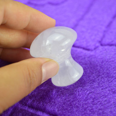 맑은 쿼츠 구아 샤 얼굴 살림 및 스크래핑 마사지 전체 몸 덮개 41 * 35mm 자연 버섯 돌 모양