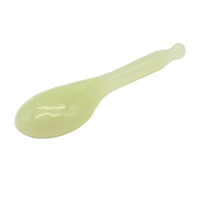 몸 관리 Xiuyan Jade Gua Sha 마사지 도구 건강과 웰빙을위한 녹색?? 가 모양의 Guasha Scarping 도구