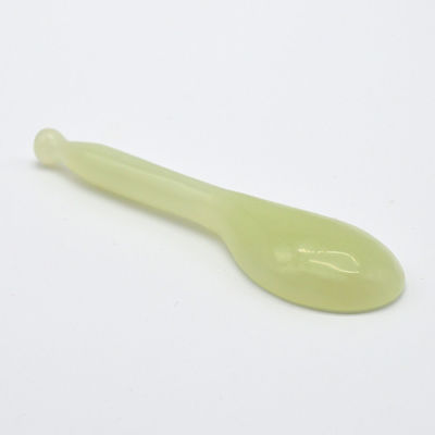 몸 관리 Xiuyan Jade Gua Sha 마사지 도구 건강과 웰빙을위한 녹색?? 가 모양의 Guasha Scarping 도구